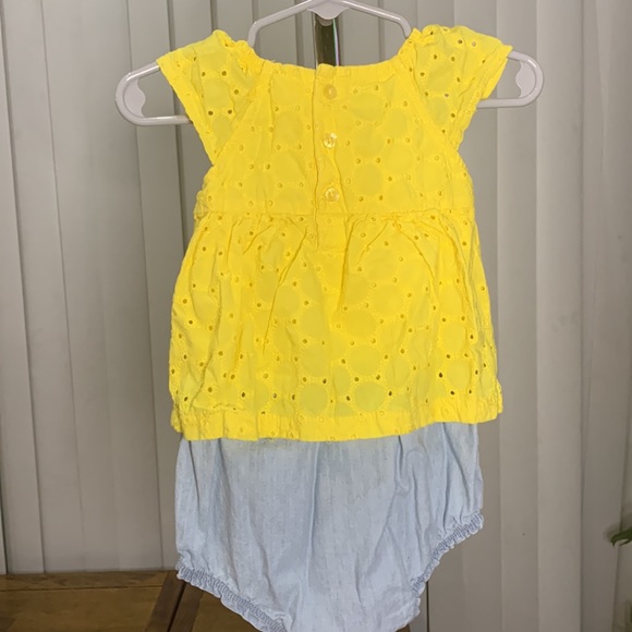 Carter's Girls 12 months 1 Piece Outfit Romper Yellow Eyelet Summer NWOT - Picture 3 of 5